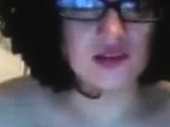 Webcam brunette toys pussy and ass