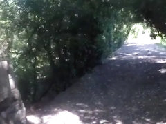 City trip blowjob in the park
