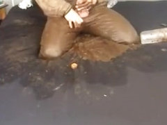 mud, piss and dildo play in my bed.