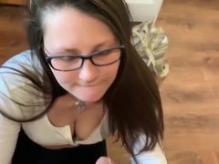 Sexy nerd Miss-Alise SLOPPY BLOWJOB CUM on glasses