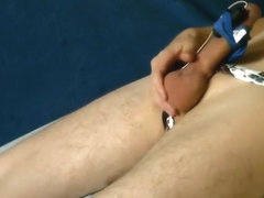 Wanking in panties - vibe hands-free happy end