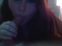 giovane troietta fa un bel pompino