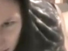 Couple amateur croate fait une tape le soir dans leur chambre