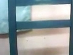 belle innoncente coquine malgache sur cam