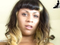 Exotic-Looking Jordahn Sux - GroobyGirls