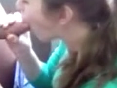 Schuelerin hat keine Lust auf Vorhautschwanz vom Lehrer!