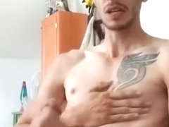 Hot Guy Masturbateing ( I CUM SO HARD!)