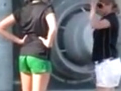 shorts verdes flaca culito skinny petite ass candid voyeur
