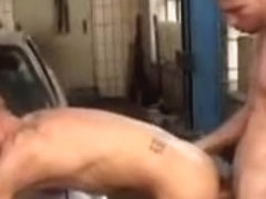 muscle garage