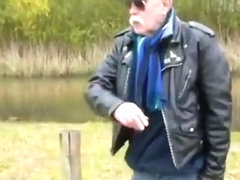 nlboots - out in rubber boots
