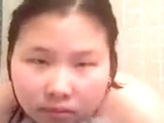 Amateur Asian teen BBW in the shower