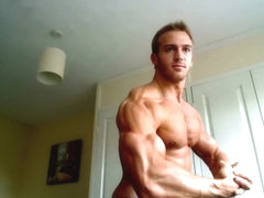 Adam Charlton bodybuilder muscle posing on cam