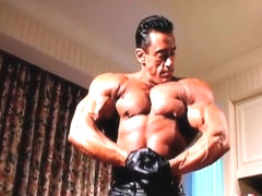 Muscle worship (no sound)